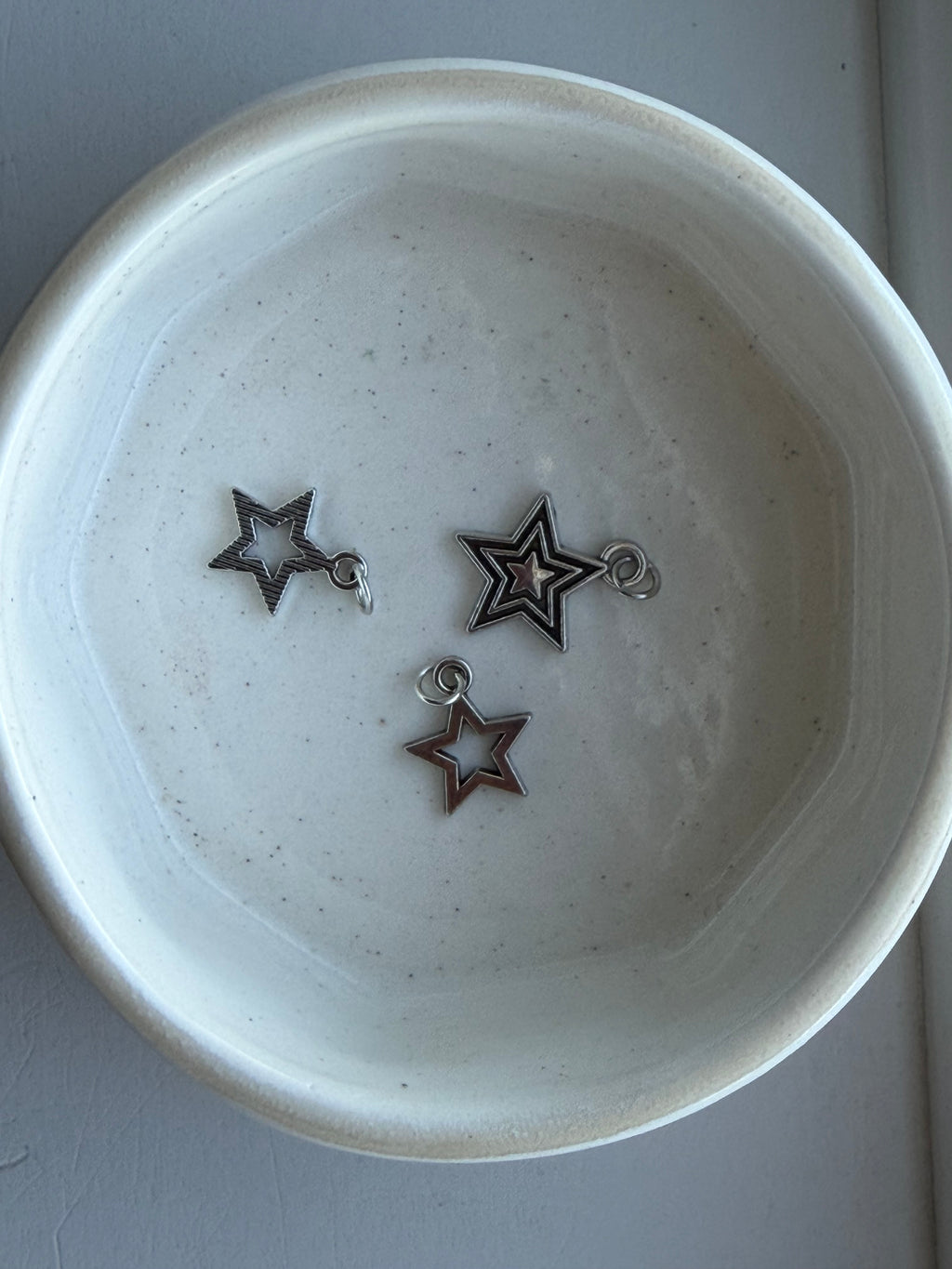 Star Struck Randomized Charm Cluster — 3 Charms