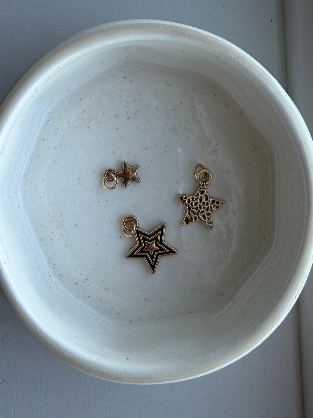 Star Struck Randomized Charm Cluster — 3 Charms